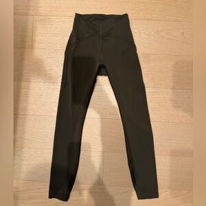 lululemon Wunder Under Hi-Rise Tight 25” – dark olive, Size 2